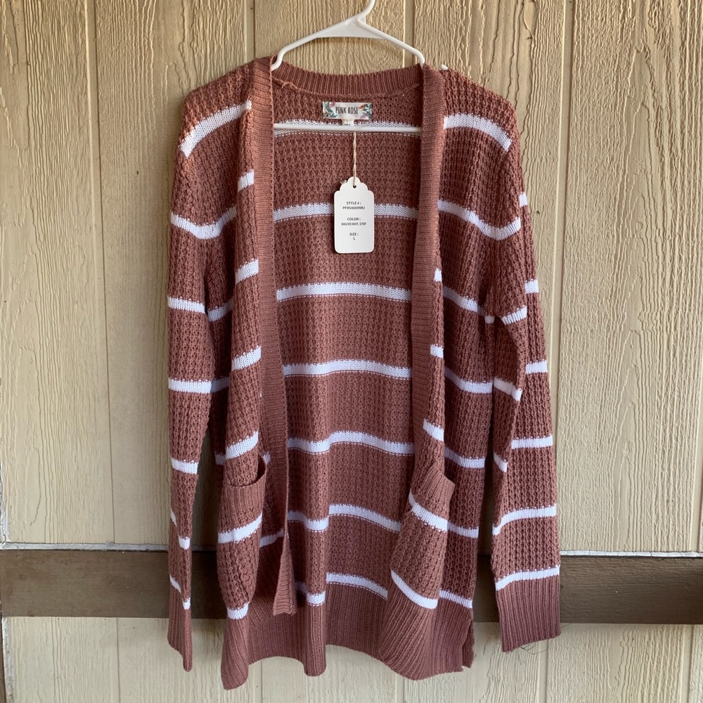 🆕PINK ROSE MUAVE & WHITE STRIPPED CARDIGAN SZ L